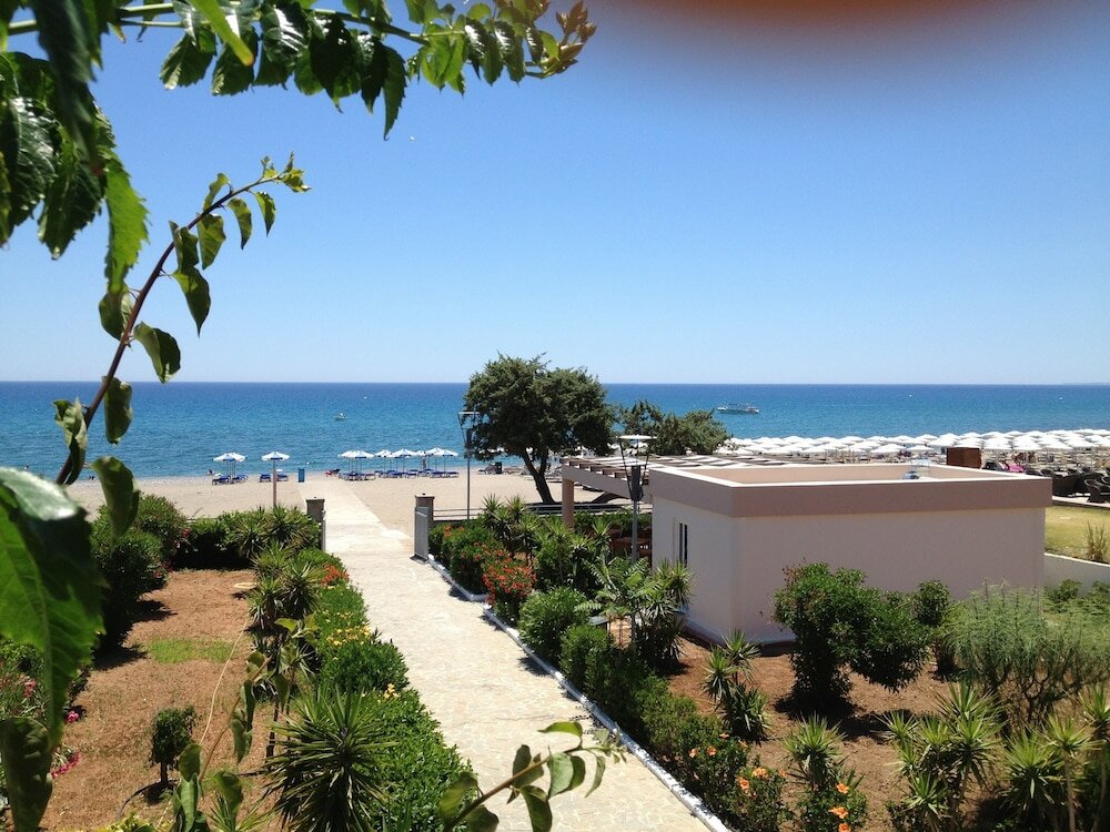 Фото Amaryllis Beach House