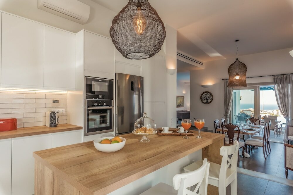 Фото Kaminos Luxury Villa