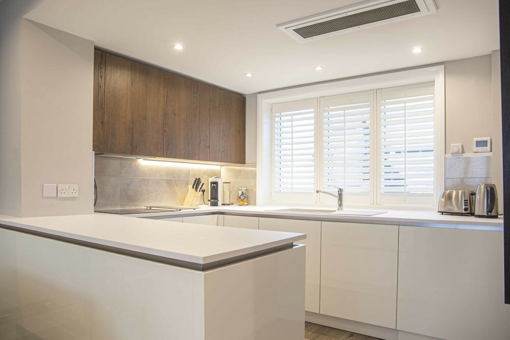 Фото Stunning Rare Soho Gem