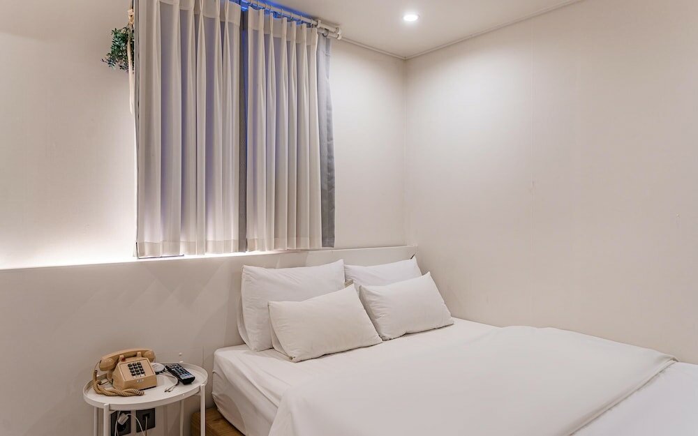 Фото Jongno Hotel Rawa