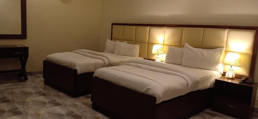 Фото Hotel S. R. Lounge