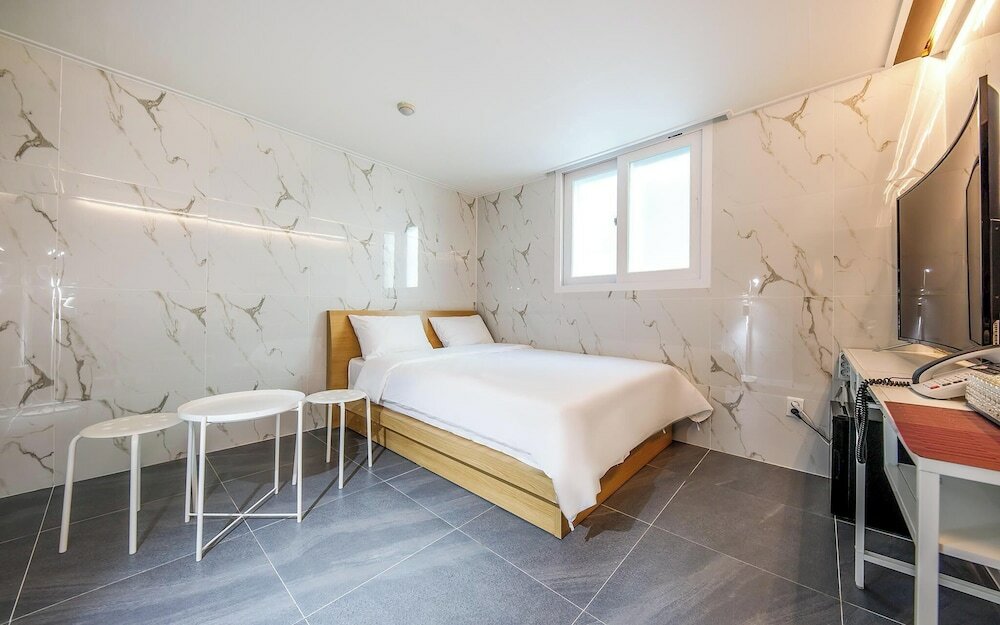 Фото Pohang Jukdo Market Breaktime Ma Hotel