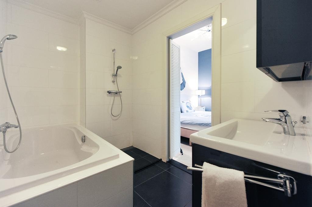 Фото Hotel Johannes Vermeer Delft