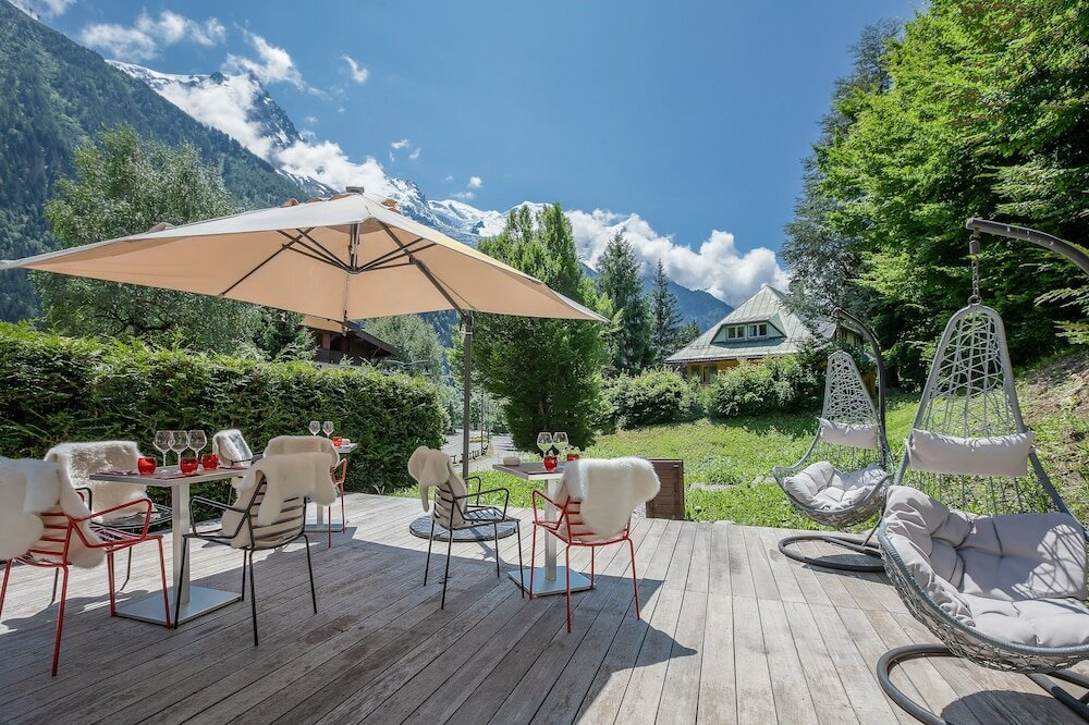 Фото Chalet Hôtel le Prieuré and SPA