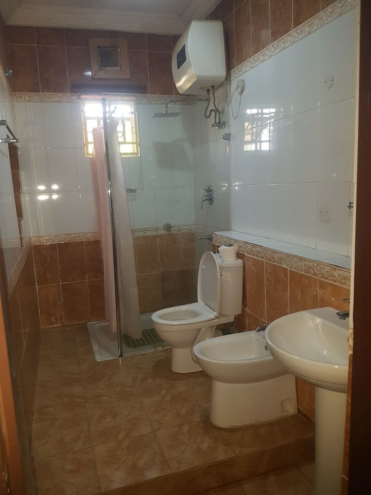 Фото Zeina Suites Abuja