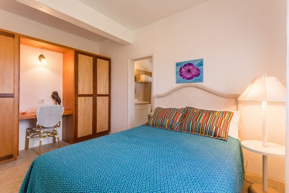 Фото Coralito Bay Suites & Villas