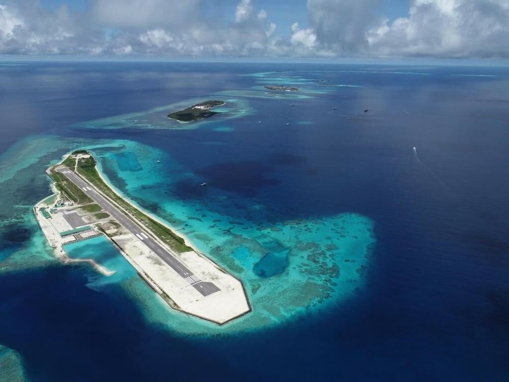 Фото One The Island