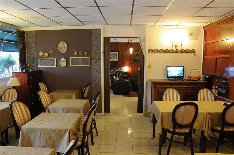 Фото Hotel Aerotel l’étape du silence