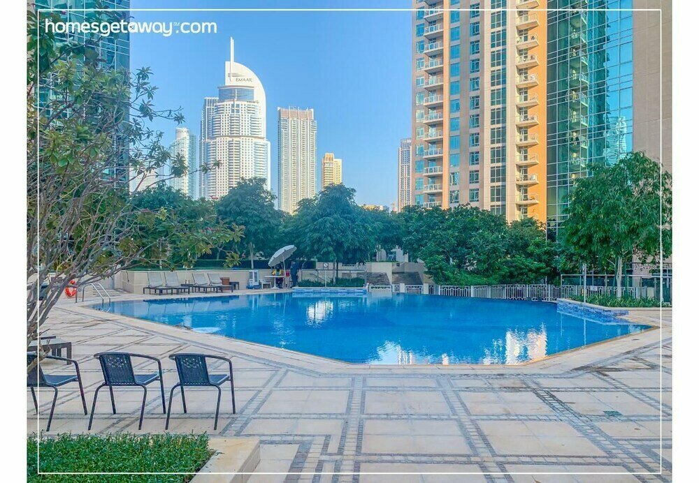 Short-term housing rental HomesGetaway-The Residences 3br Downtown, Dubai, photo