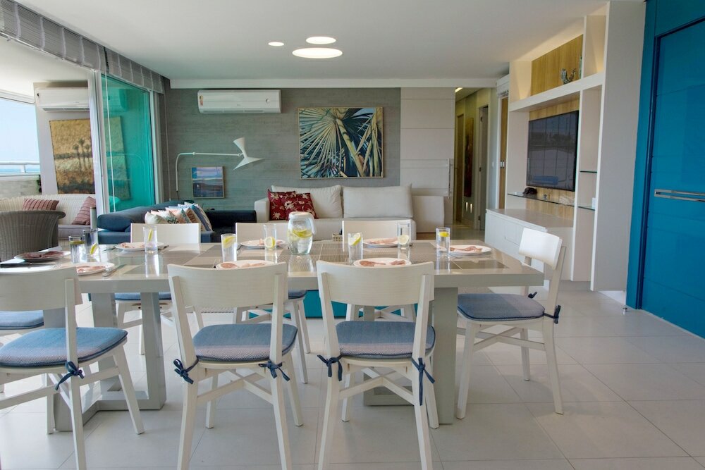 Фото Penthouse Apartment with Hot Tub near Beach