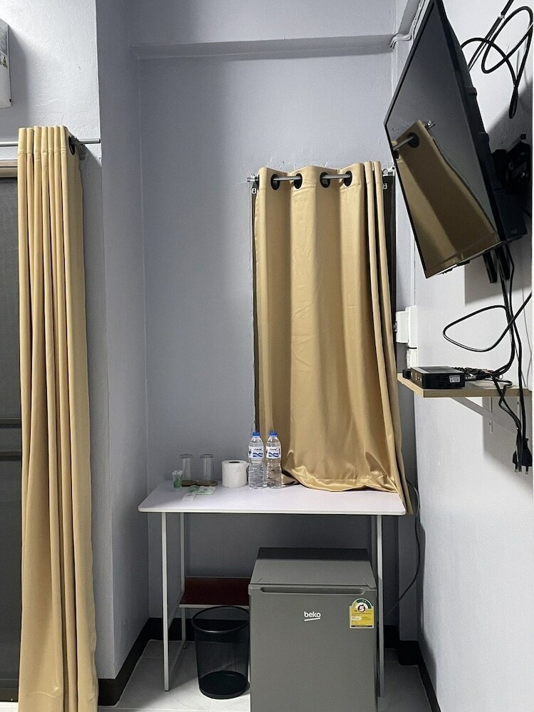 Фото SenDee Hostel