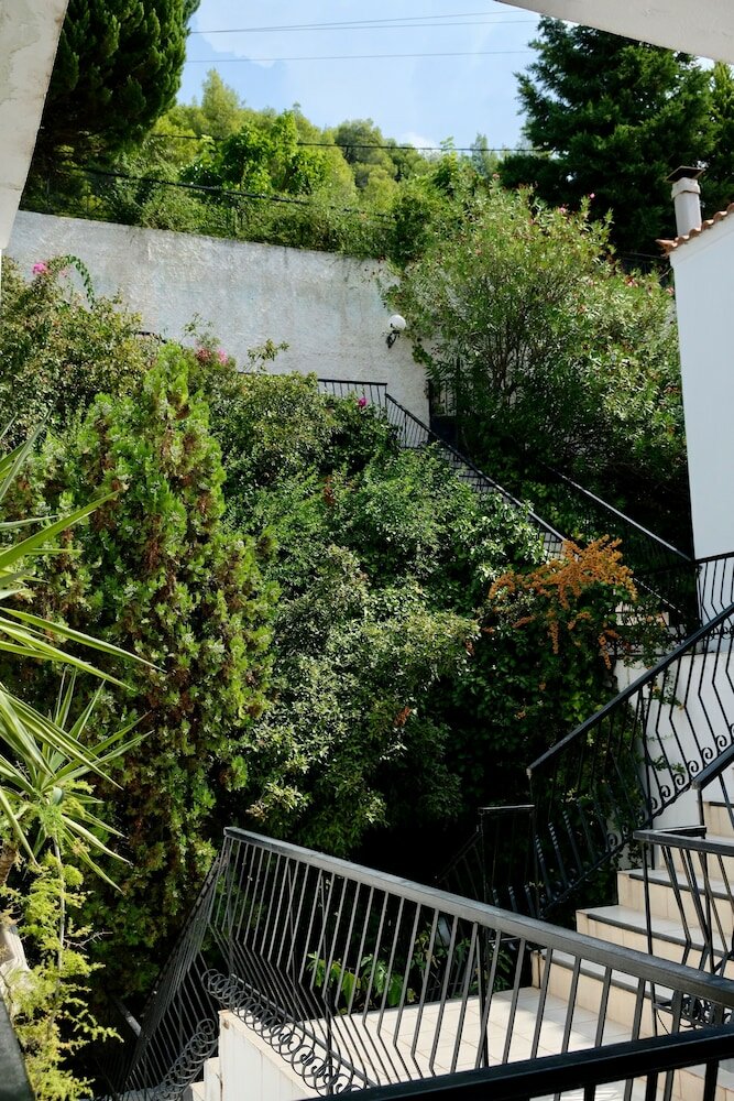 Фото Dennis Hotel