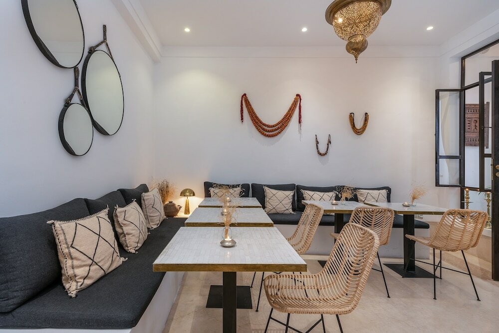 Фото Riad Louhou