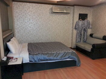 Фото Island Motel