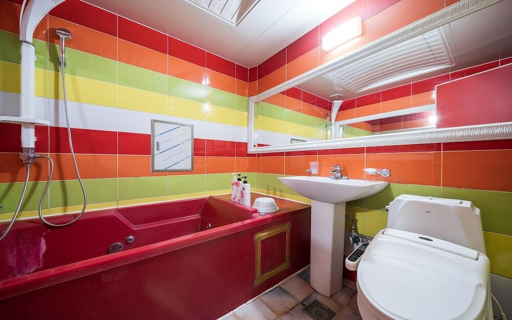 Фото Busan Myeongji W