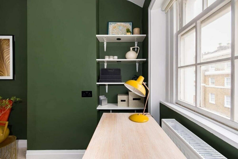 Фото The Escalier Mews - Stunning 3bdr Mews Home Flooded with Natural Light