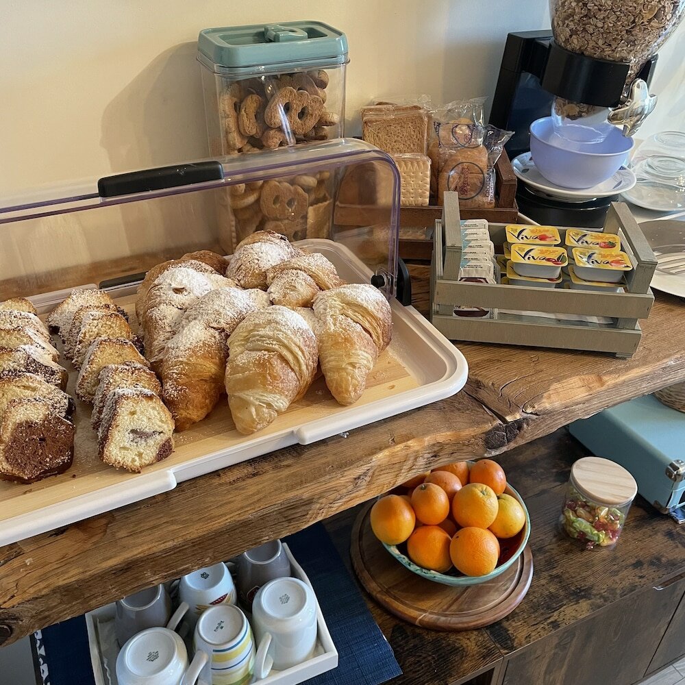 Фото Pompei Window