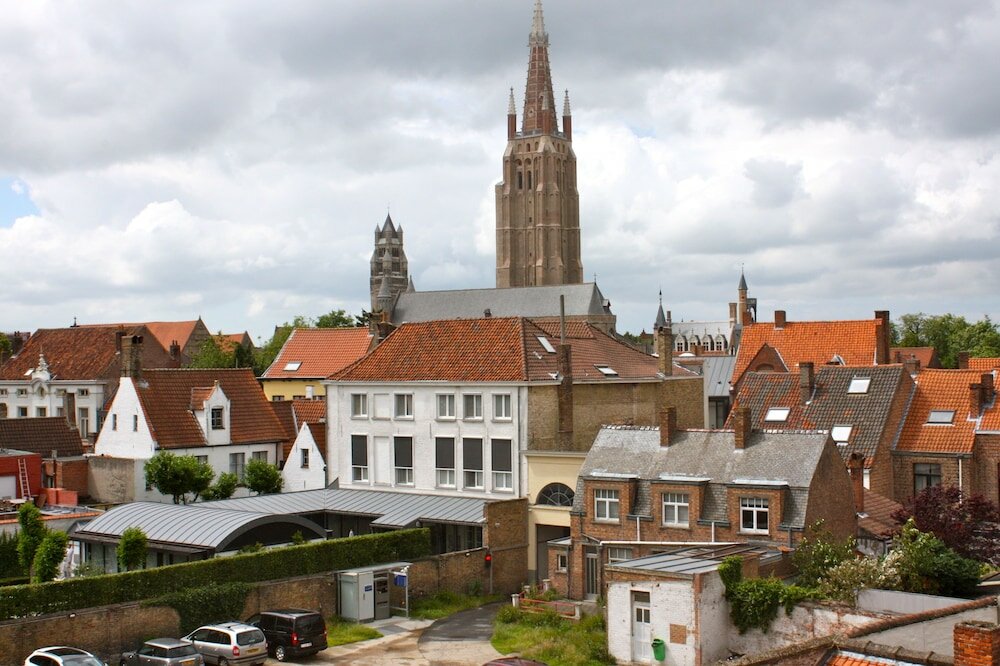 Фото The Townhouse Bed & Breakfast