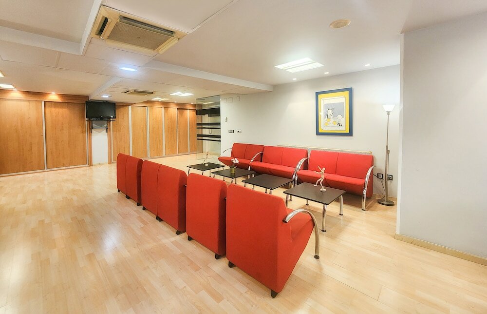 Фото City House Pathos