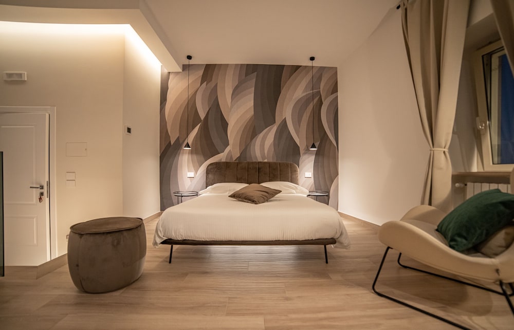 Фото La Banchina Luxury Suites