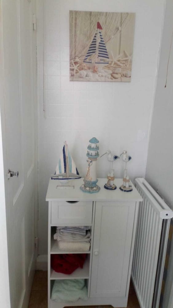 Фото Worcester Town Centre Home & Garden