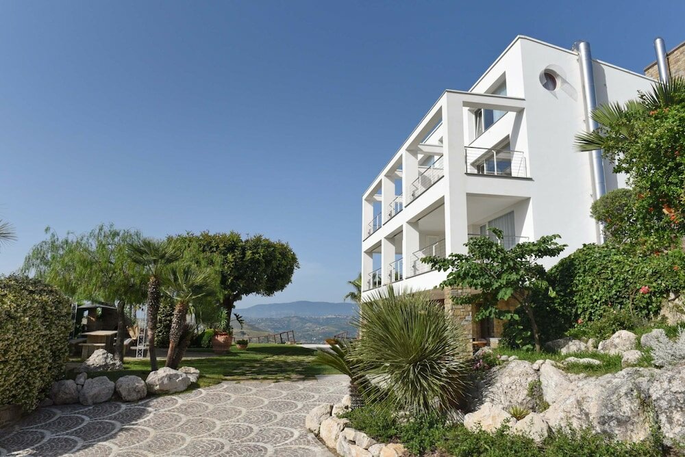 Фото Torre Difyos