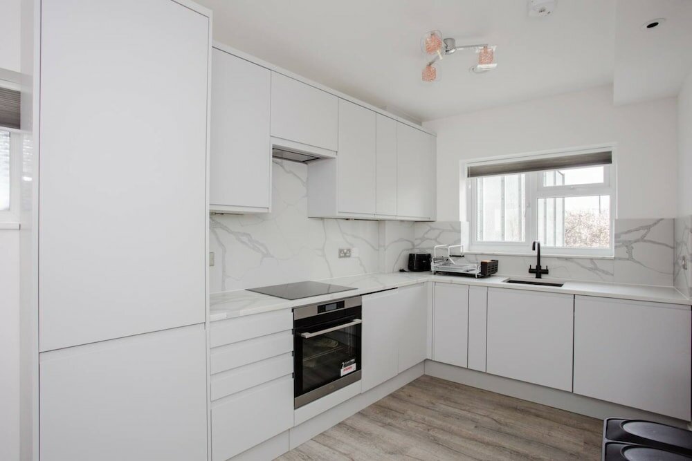 Фото Designer 2 Bedroom Apartment in West London