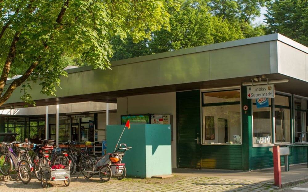 Фото The Hangover Hospital - Hostel