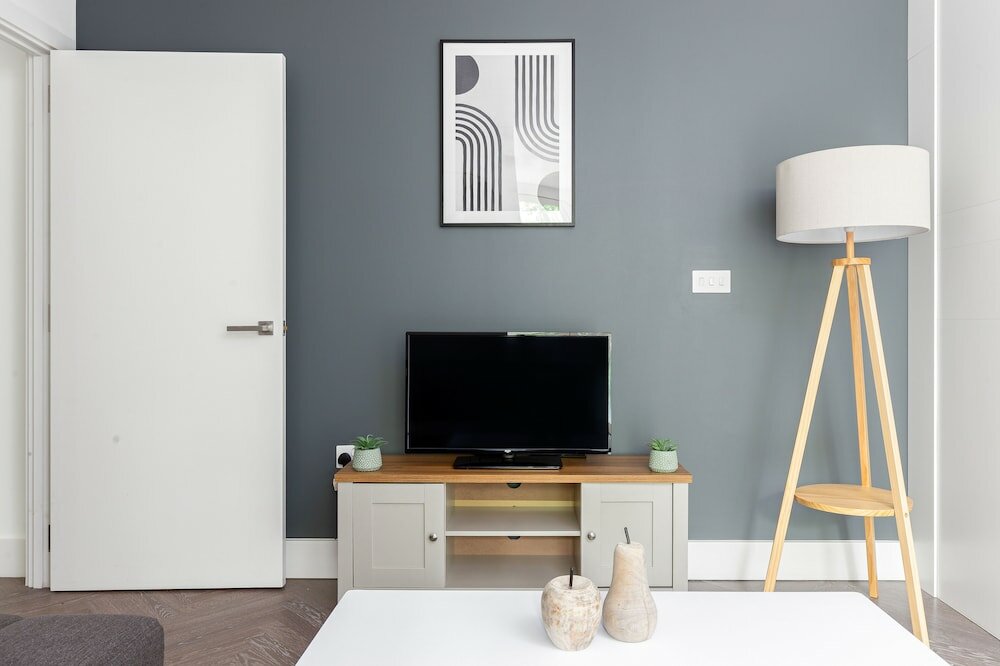 Фото The Islington Apartment