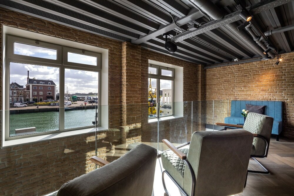 Фото Hotel Maassluis