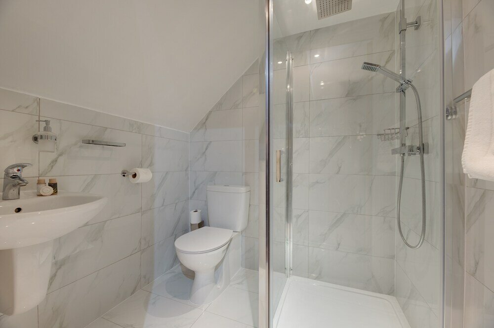 Фото Week2Week 2Bed & 2Bath Jesmond Apartment