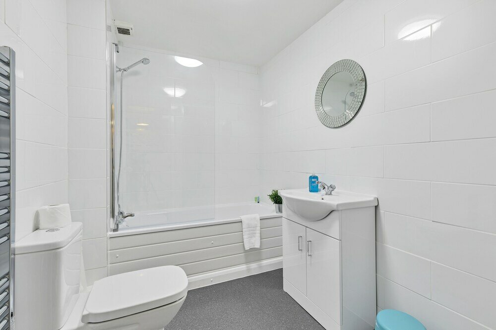 Фото Seabright Townhouse by My Getaways Parking for one car