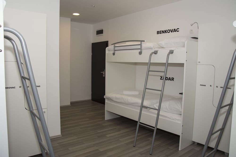 Фото Hostel 101 Dalmatinac Vukovar