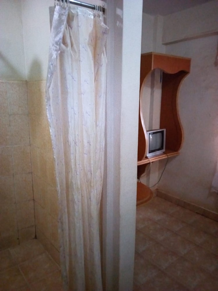 Фото Chrisam Hotel