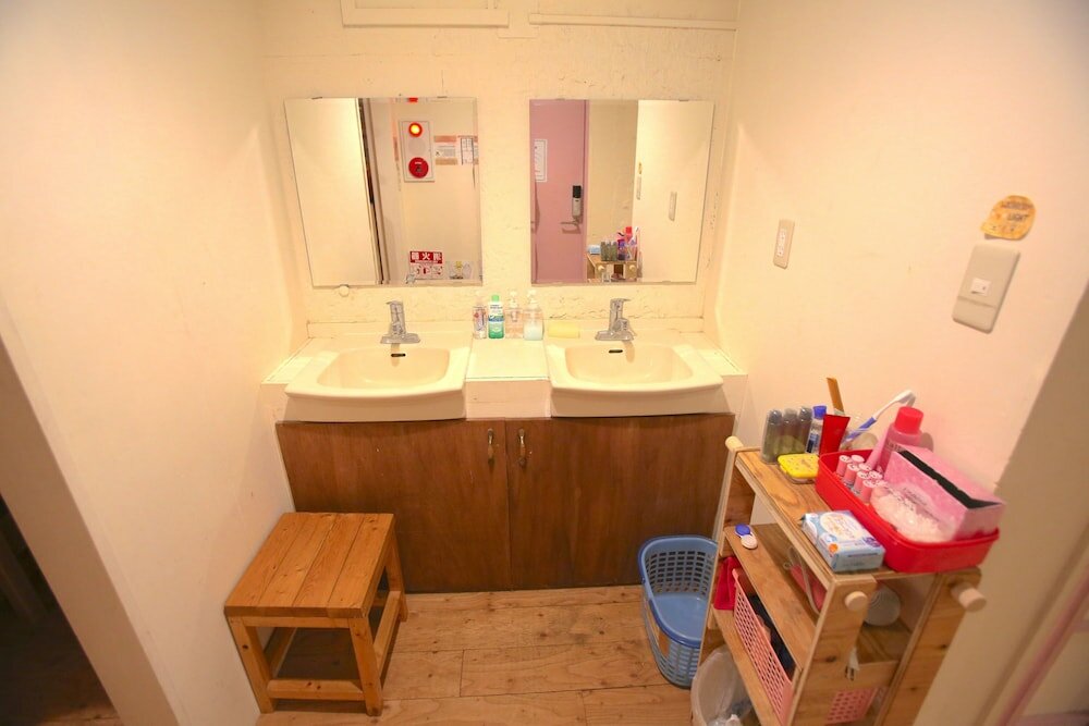 Фото Yadoya Guest House Orange - Hostel