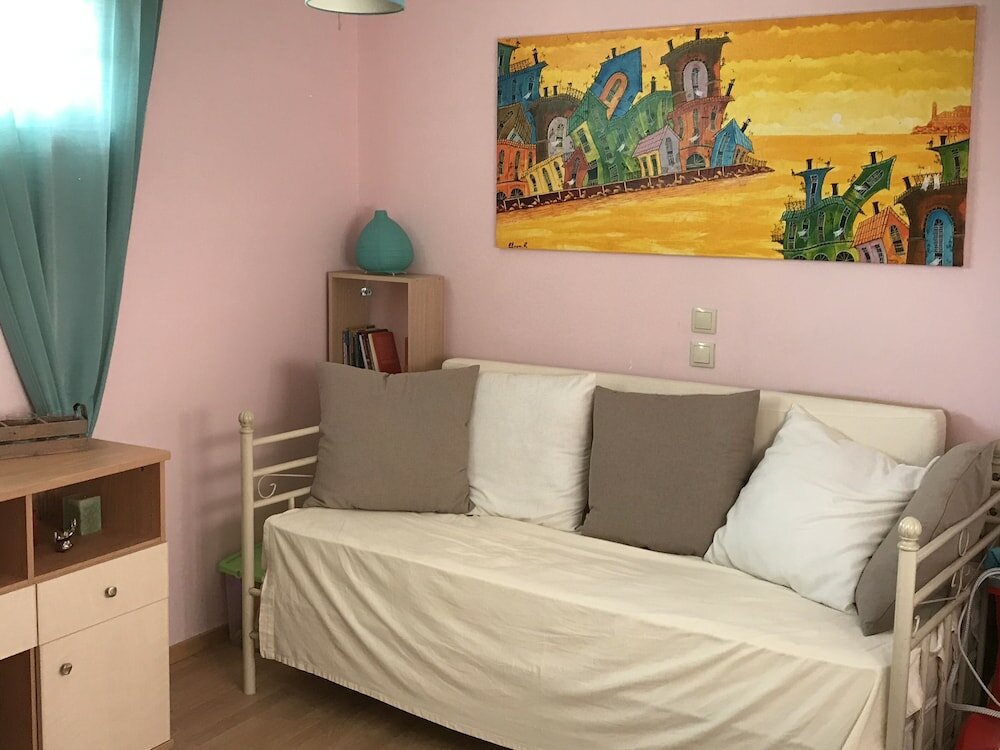 Фото Beautiful Spacious apt in Nea Makri