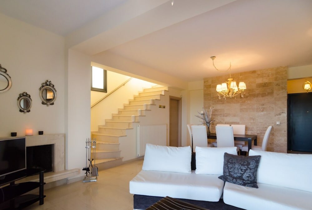 Фото White Rose Villa