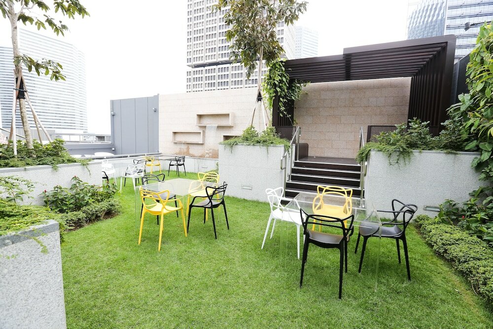 Фото L Hotel Premier by Lion Peak