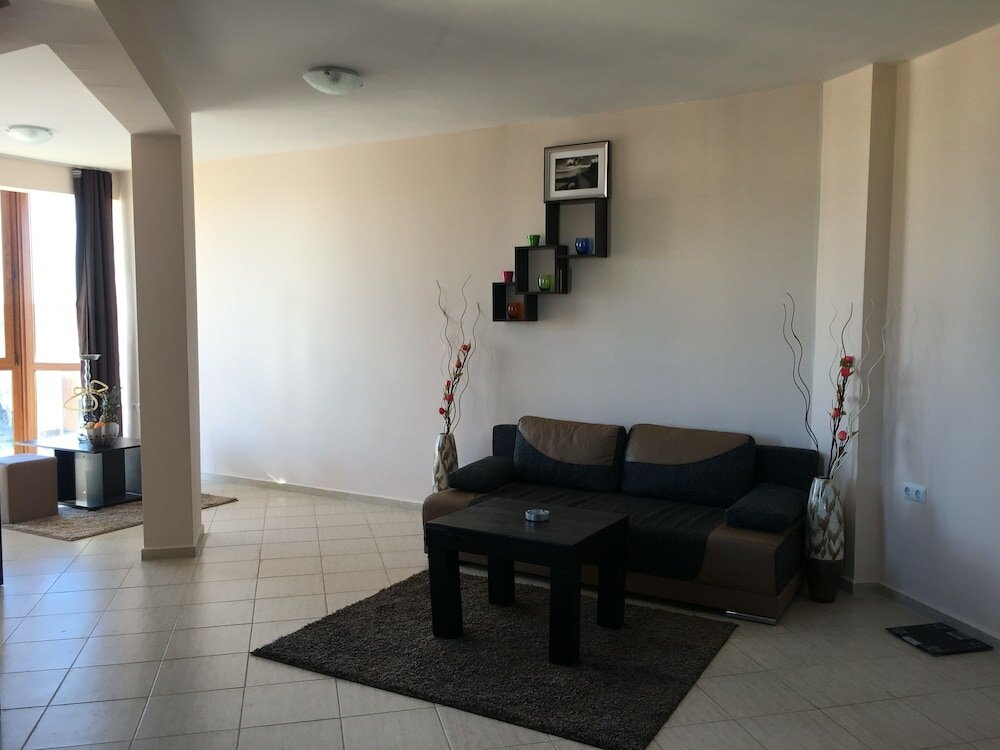 Фото Sea Breeze Pomorie