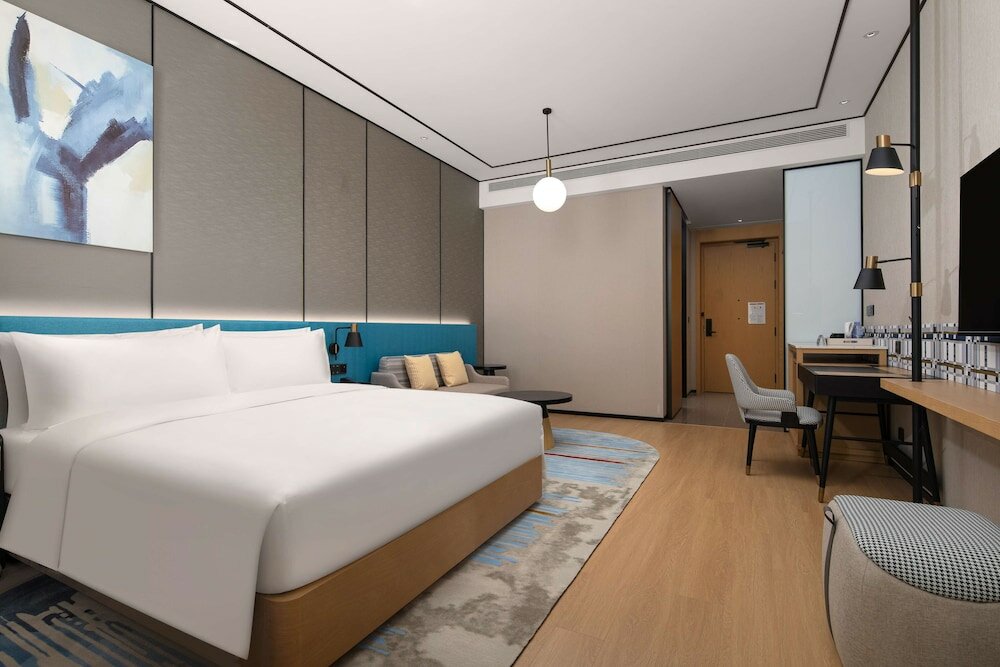 Фото Hilton Garden Inn Shenzhen Guangming Hongqiao Park