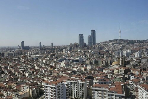 Апартаменты Lovely and Central Flat With City View in Atasehir в Аташехире