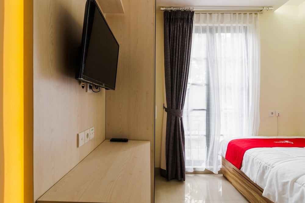 Фото Residences by RedDoorz @ Guntur Raya Setiabudi