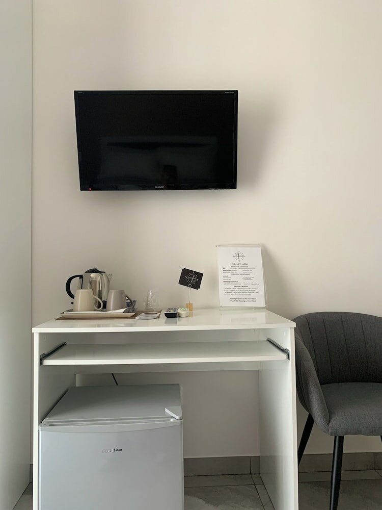 Фото Four winds bed and breakfast