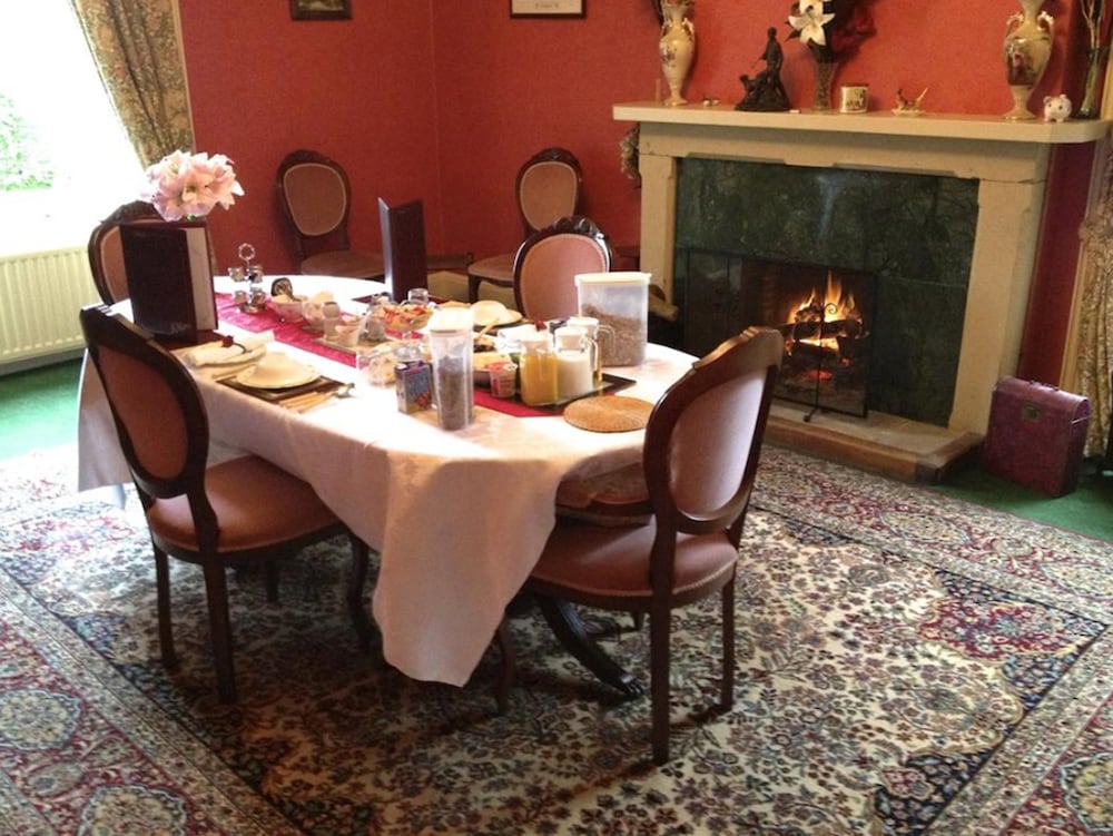 Фото Abbotshaw House - Farm B&b