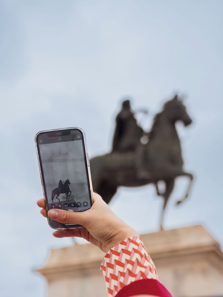 Фото 212316336475