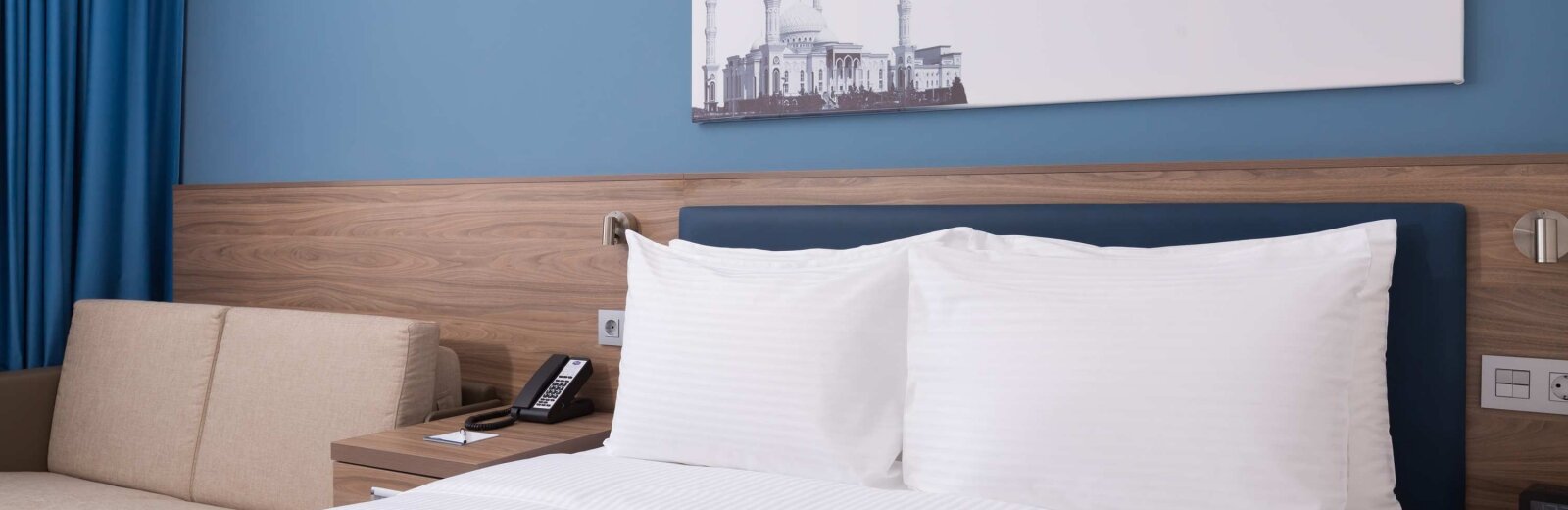 Фото Hampton by Hilton Astana Triumphal Arch