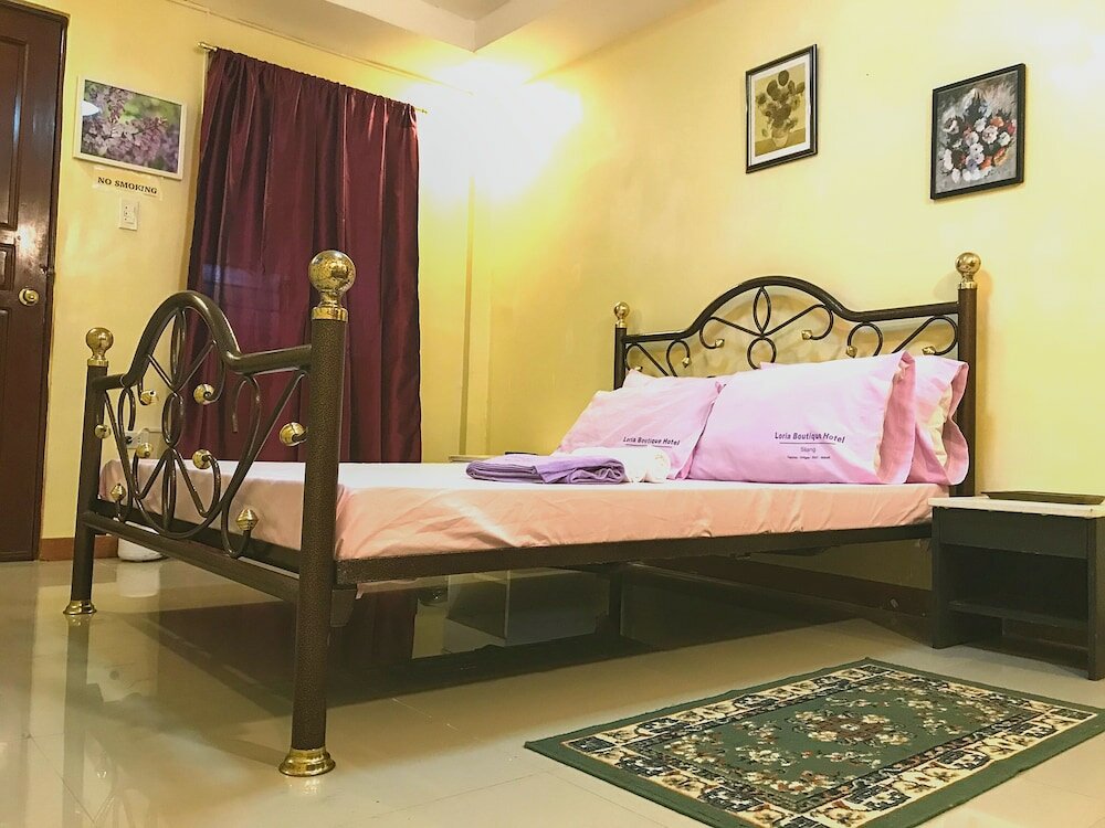 Фото Loria Hotel Tagaytay