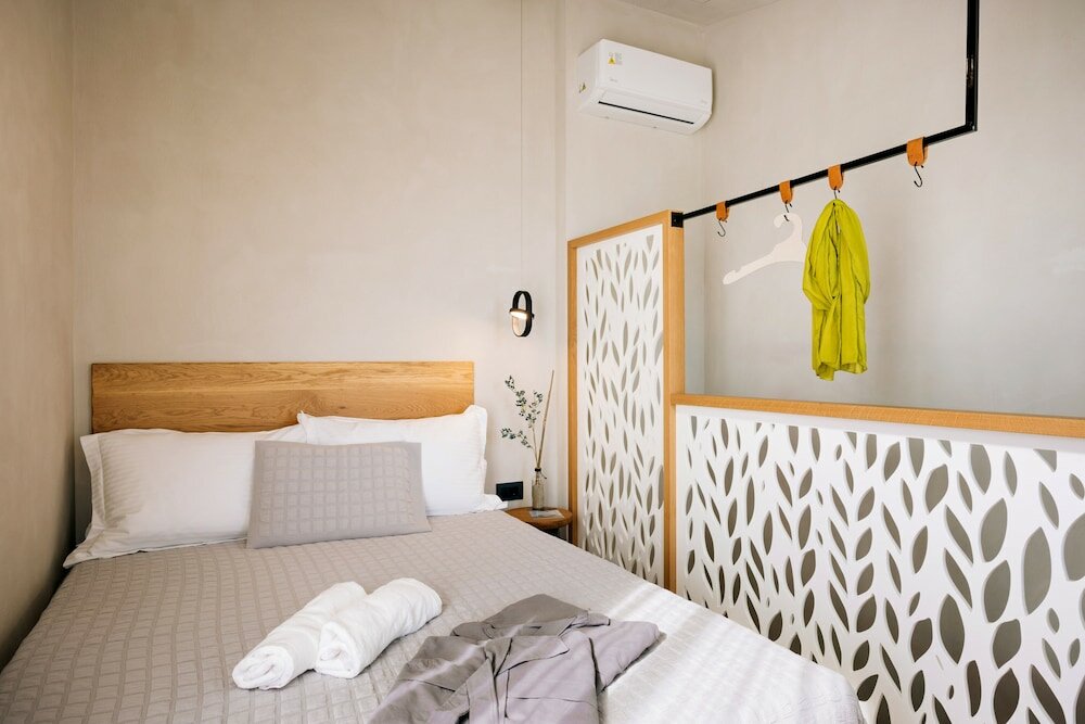 Фото Mirthea Suites