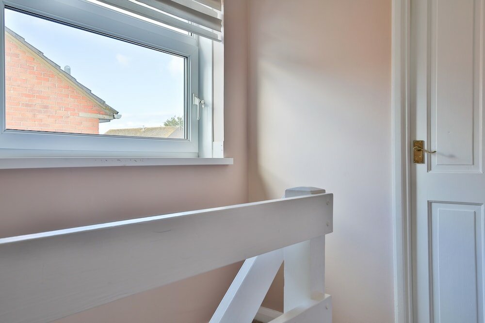 Фото Spacious 3 Bedroom House in Barry