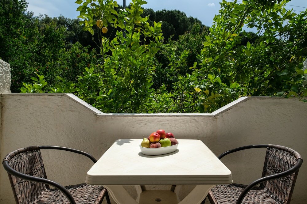 Фото Koukounaries Beach Hotel